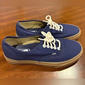 VANS AUTHENTIC Eclipse Navy Canvas  Gum Colored Soles Skateboarder Walk Sneakers